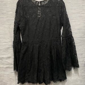LOST + WANDER BLACK LACE ROMPER SIZE LARGE NEW WITH TAG